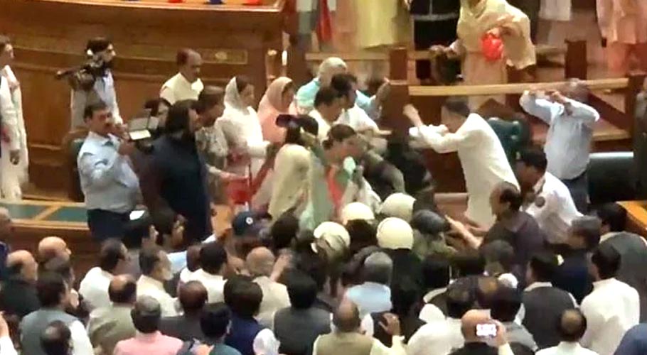 پولیس کا پنجاب اسمبلی کے اندر آپریشن،متعدد حکومتی ارکان گرفتار