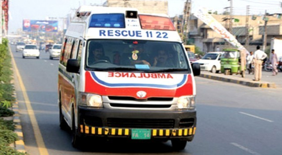 لاہور، اچھرہ میں ڈمپر کی ٹکر سے 3 بچے جاں بحق ہو گئے