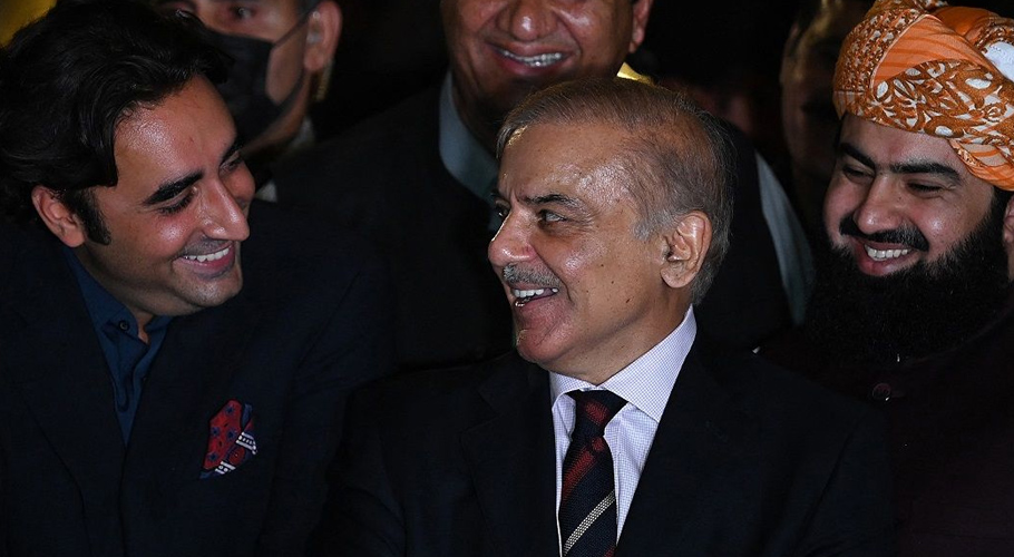 وزیراعظم شہباز شریف سعودیہ عرب کے دورے پر روانہ ہوگئے