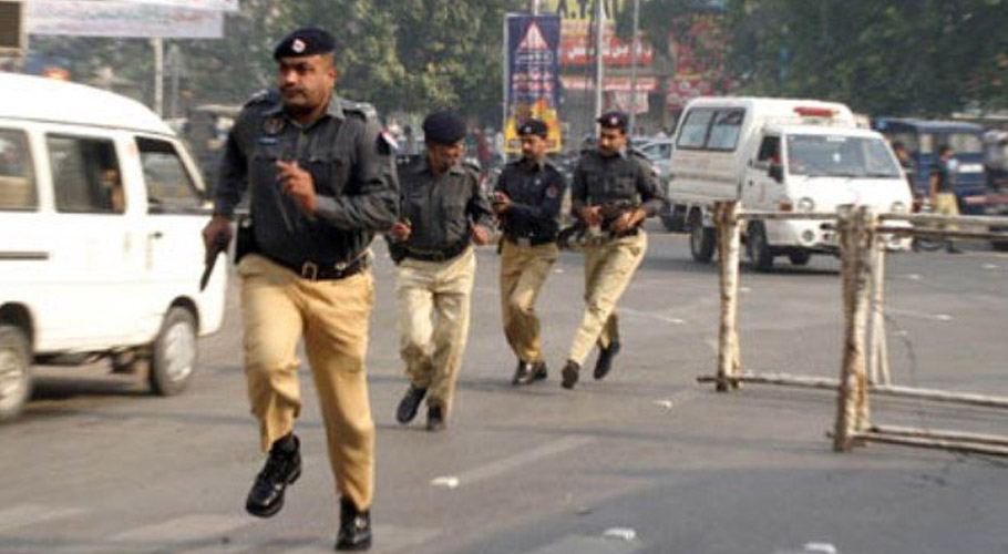 لاہور میں تحریکِ انصاف کے خلاف کریک ڈاؤن، فائرنگ سے کانسٹیبل شہید