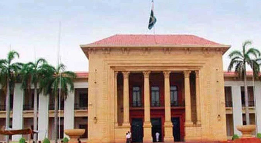 اراکین کے داخلے پر پابندی، پولیس نے پنجاب اسمبلی کا کنٹرول سنبھال لیا