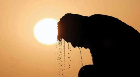 کراچی شدید گرمی کی لپیٹ میں، درجہ حرارت مزید بڑھ سکتا ہے