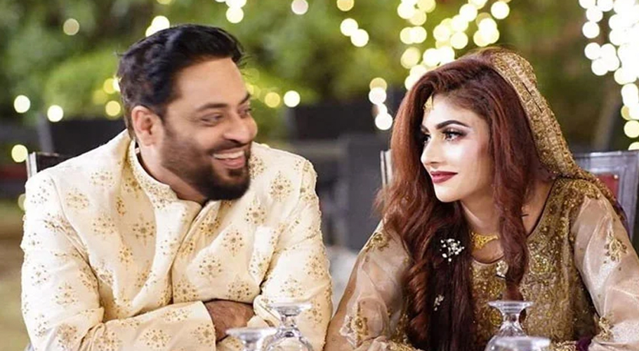 عامر لیاقت کے جنازے میں شرکت کرنا چاہتی ہوں، دانیہ شاہ کی درخواست