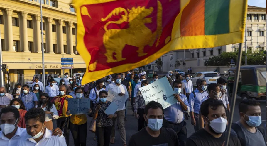 ملکی معیشت تباہ ہوگئی، تیل خریدنے کے پیسے نہیں، سری لنکن وزیراعظم