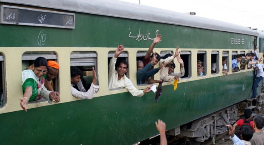عوام کیلئے خوشخبری، ریلوے کا مزید 3 ٹرینیں بحال کرنے کا فیصلہ