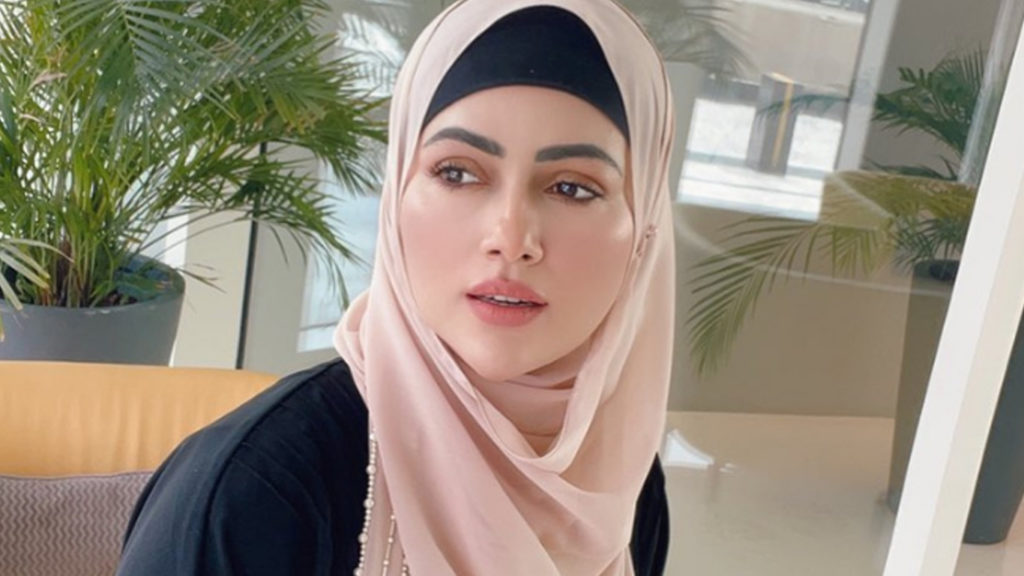ثناء خان کے شوبز چھوڑنے کے پیچھے کیا وجہ تھی، راز فاش ہوگیا
