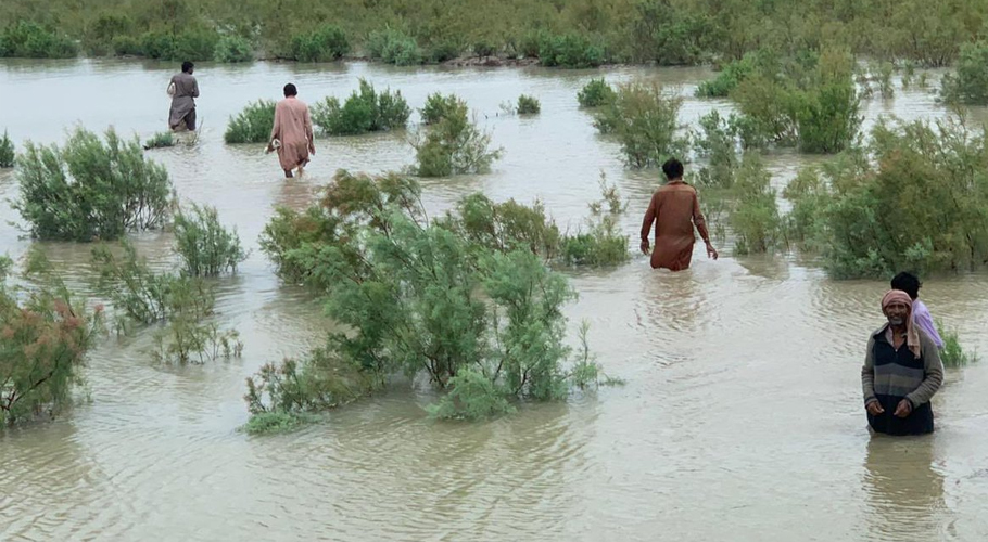 سیلاب زدہ علاقوں تک امداد پہنچانے میں فلاحی تنظیموں کو مشکلات کا سامنا