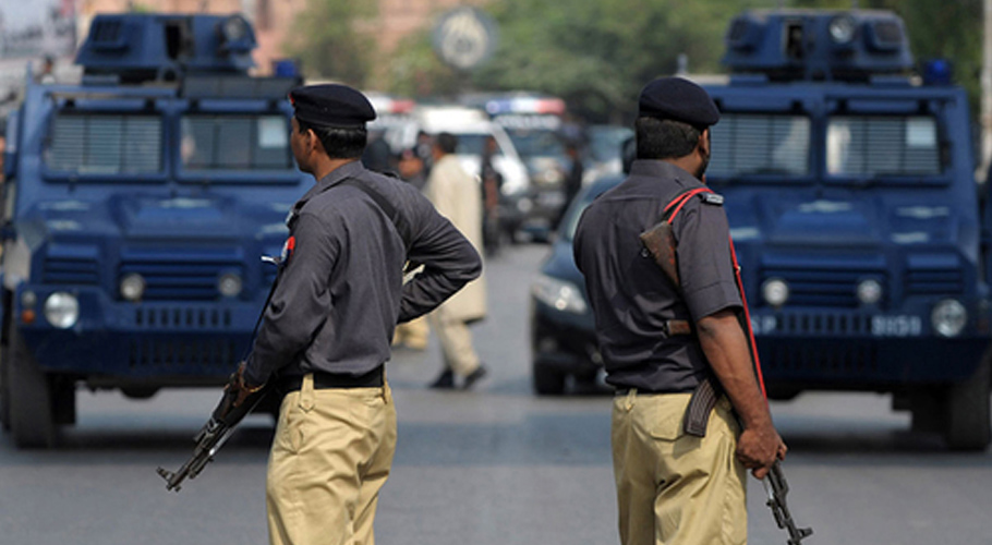 کراچی پولیس کی جرائم پیشہ افراد کیخلاف کارروائیاں، 1 ملزم ہلاک، 7 گرفتار