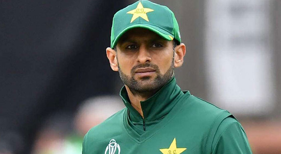 پاکستان کو شعیب ملک کا متبادل تاحال نہ مل سکا، عاقب جاوید
