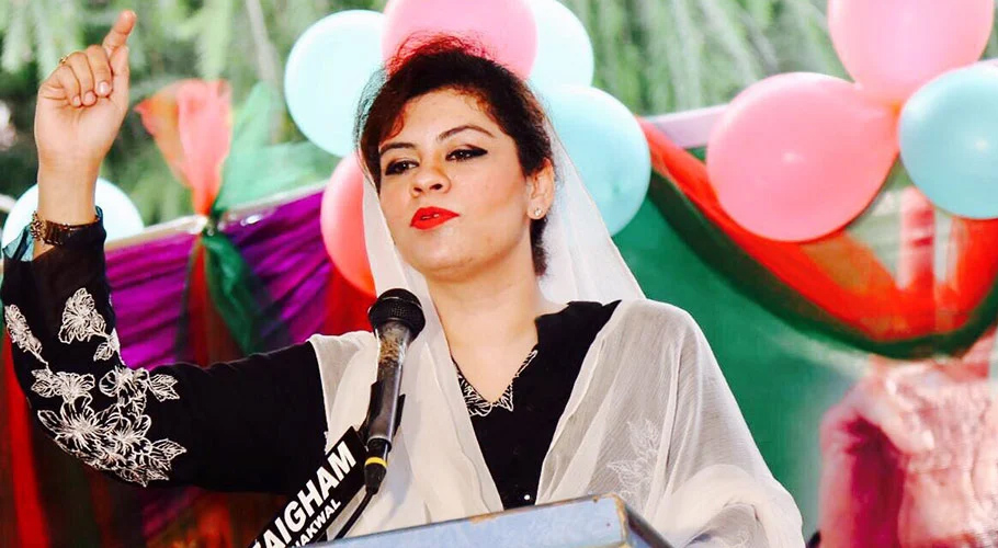 عمران خان نے آزادئ اظہار اور فوج کی مخالفت کا فرق واضح کردیا۔کنول شوذب