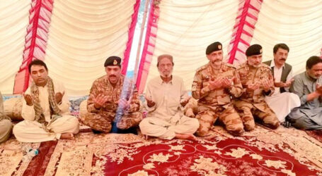 کور کمانڈر بلوچستان لیفٹیننٹ جنرل آصف غفور کی سابق چیف جسٹس کے ہاں آمد