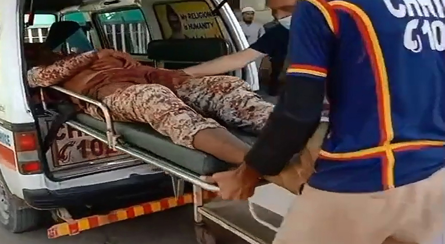 کراچی، نامعلوم افراد کی فائرنگ سے 2 رینجرز اہلکار زخمی
