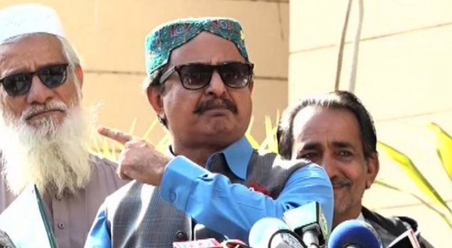 پولیس کا پی ٹی آئی رہنماحلیم عادل شیخ کی رہائش گاہ پر چھاپہ