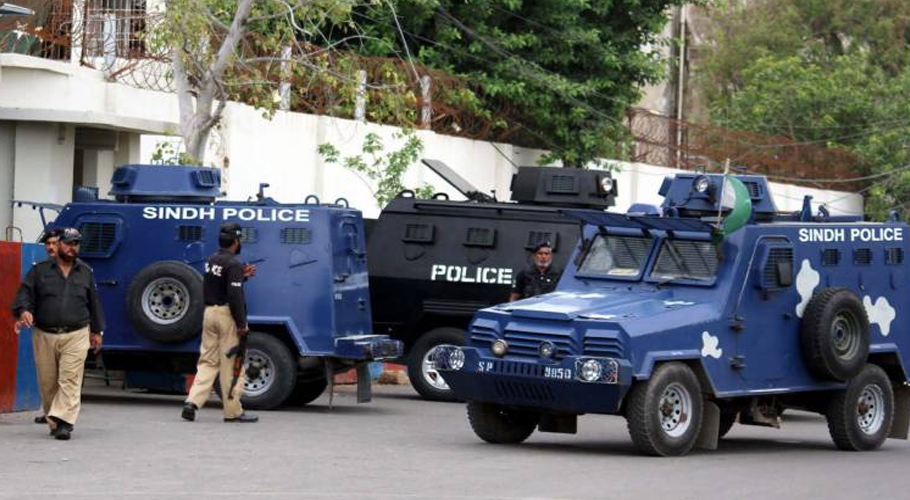 کراچی پولیس ہیڈ آفس کے قریب شدید فائرنگ، دستی بموں سے حملہ