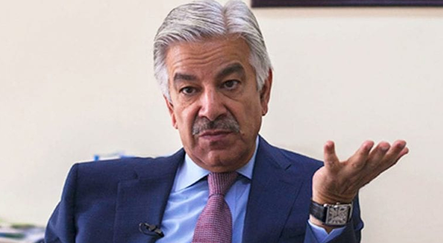 پاکستان پہلے ہی دیوالیہ ہو چکا ہے، وزیر دفاع کا اعتراف