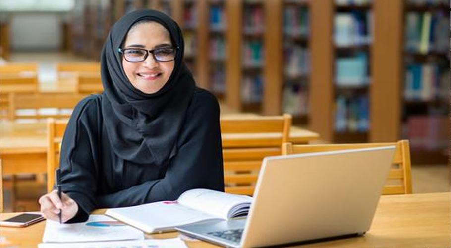 ویمن یونیورسٹی نے داخلے کے لیے عمر کی پابندی ختم کردی