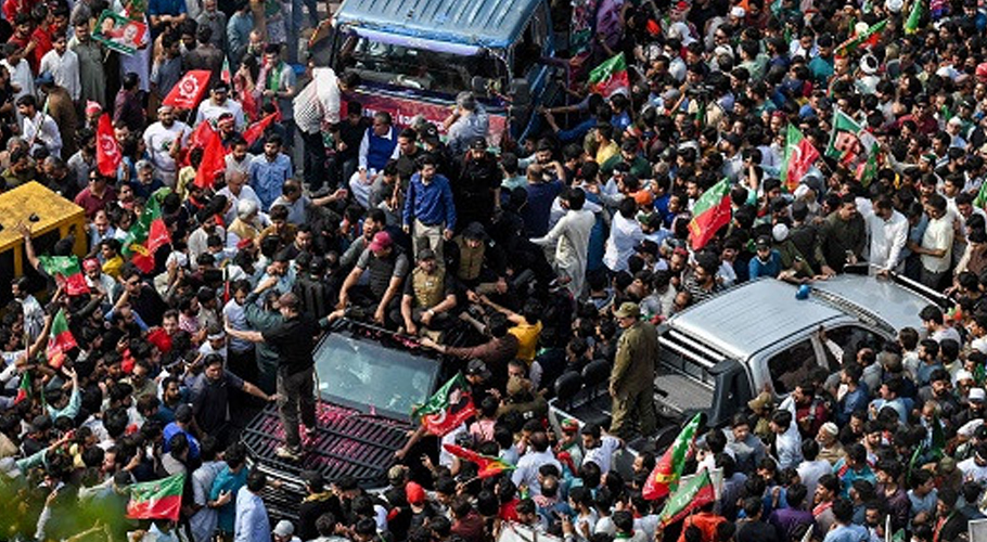 چیف جسٹس سے اظہار یکجہتی کیلئے عمران خان کی قیادت میں ریلی