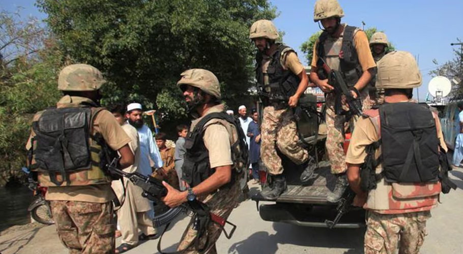 سمندر طوفان بپر جوائے سے نمٹنے کیلئے پاک فوج کے تازہ دم دستے تعینات