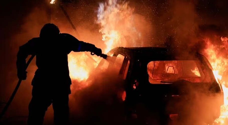 فرانس میں نوجوان کی ہلاکت کے بعد پرتشدد مظاہروں کا سلسلہ جا ری