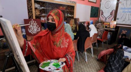 پاکستان میں افغان پناہ گزین خواتین کو بااختیار بنانے والا ووکیشنل سکول
