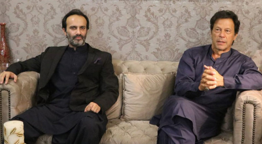 پی ٹی آئی کے عون عباس بپی نے سیاست کو خیرباد کہہ دیا