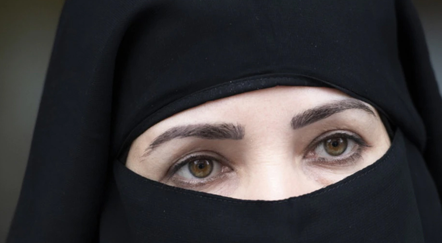 سوئٹزرلینڈ میں بھی نقاب پر پابندی عائد کردی گئی