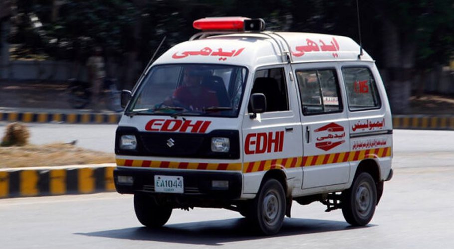 ٹریفک حادثے میں 2 افراد جان کی بازی گئے، 17زخمی