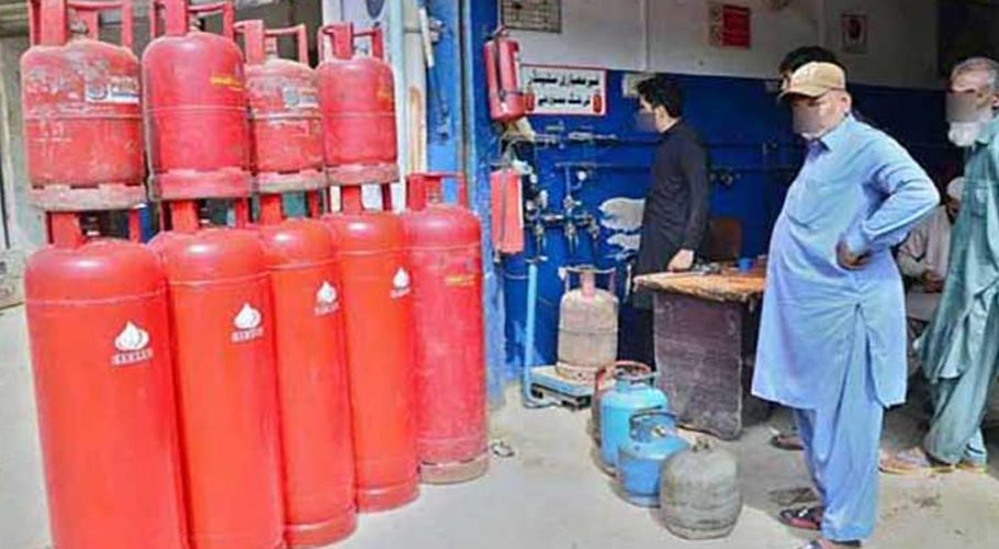اوگرا نے ایل پی جی کی قیمت میں 10 روپے کمی کردی