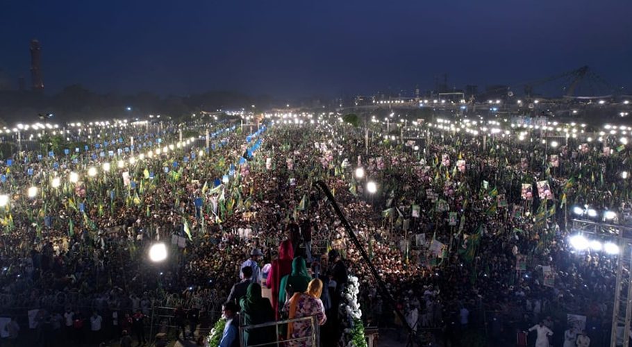 ن لیگ کا مینار پاکستان پر جلسہ، نواز شریف جلسہ گاہ پہنچ گئے