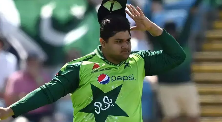 پی سی بی نے اعظم خان پر عائد کیا گیا جرمانہ ختم کردیا