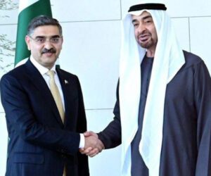 وزیر اعظم کے دورۂ عرب امارات کے دوران اربوں ڈالرز کے معاہدوں پر دستخط