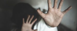 اسکول ٹیچر کی کم سن طالبہ سے جنسی زیادتی