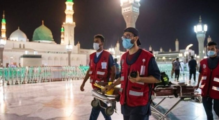 ہلال احمر نے مسجد نبویؐ میں ایک زائر کی جان بچالی