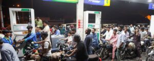 ملک میں پٹرولیم مصنوعات کی قیمتوں میں بڑی کمی کا امکان