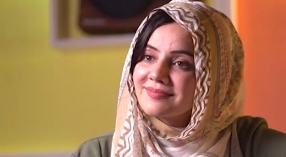 رابی پیرزادہ نے ’حیا بائیرابی‘ کے نام سے کپڑوں کا برانڈ لانچ کر دیا