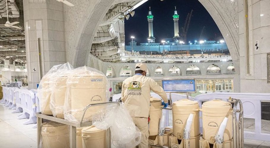 مسجد نبویؐ میں زائرین کی سہولت کیلئے آب زم زم کی سہولت