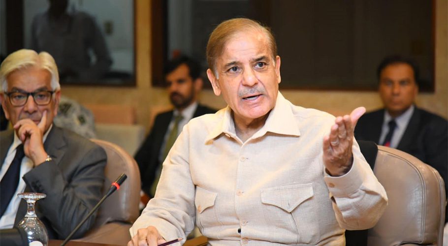 PM Shehbaz orders arrest of all human traffickers in a week