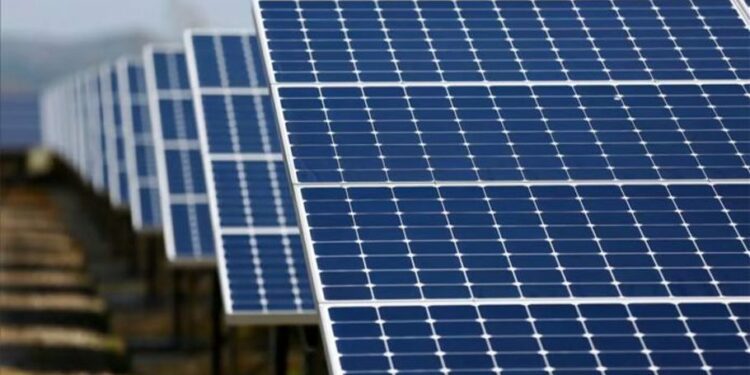 Pakhtunkhwa govt announces distribution of free solar panels to poor families