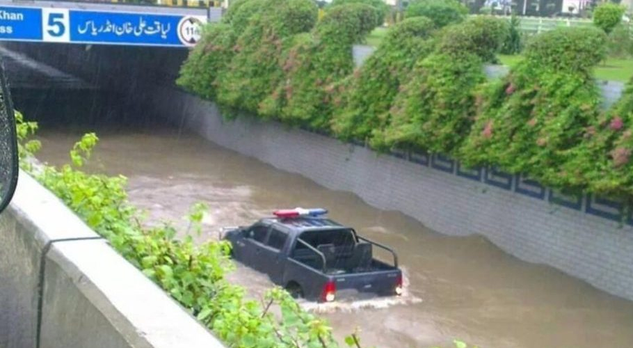 Heavy rain leaves motorists high and dry
