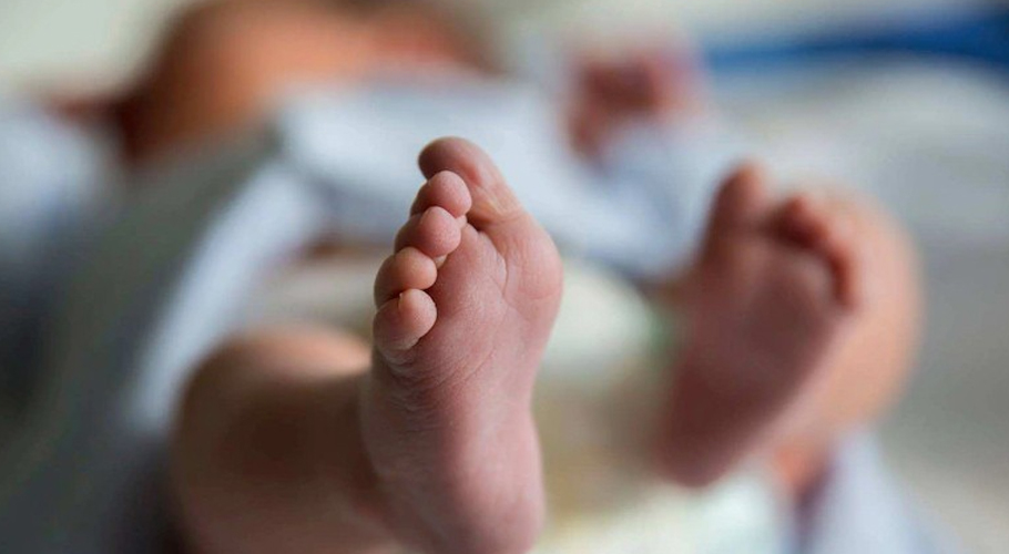 Newborn dies after falling from nurse's hands