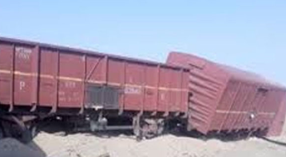 Three bogies of goods train derails near Kotri