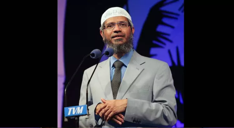 Internet reacts to Dr. Zakir Naik’s criticism of PIA