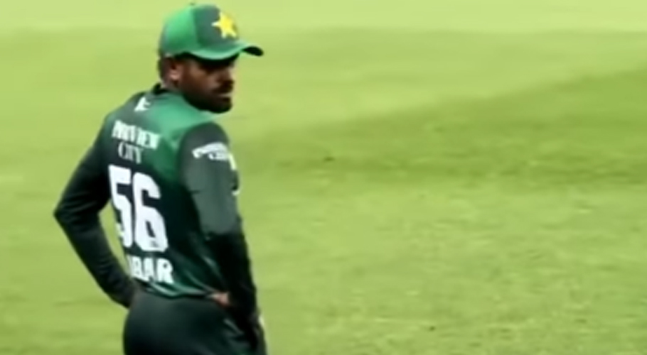 Video of Fans Misbehaving with Babar Azam Goes Viral