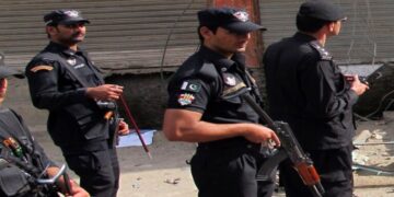 Terrorists kidnap seven policemen from Bannu