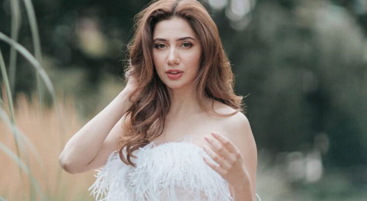 Mahira Khan honored in UK Parliament for her contribution to global cinema