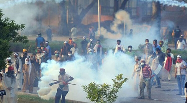 PTI claims over 100 casualties in the D-Chowk crackdown