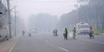 Restrictions ease in Lahore as smog levels drop