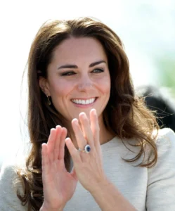 "Princess Catherine's Ring Swap Sparks Online Debate and Curiosity" 