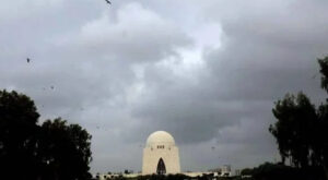 Karachi Weather on Eid Day 2: Mild Heat, Sea Breeze Brings Relief