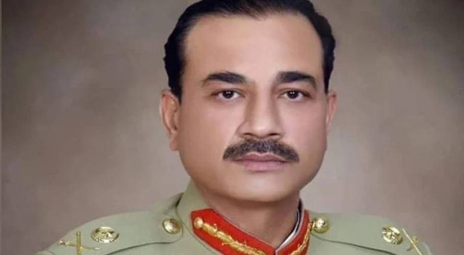 Field Marshal Asim Munir celebrates Eid with troops on LoC